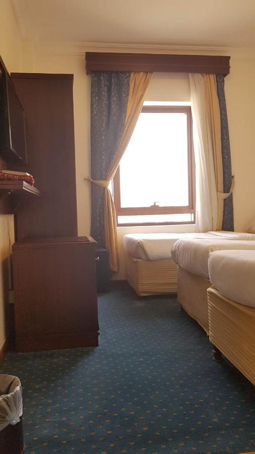 Mawaddah Altaqwa Hotel Медина Экстерьер фото
