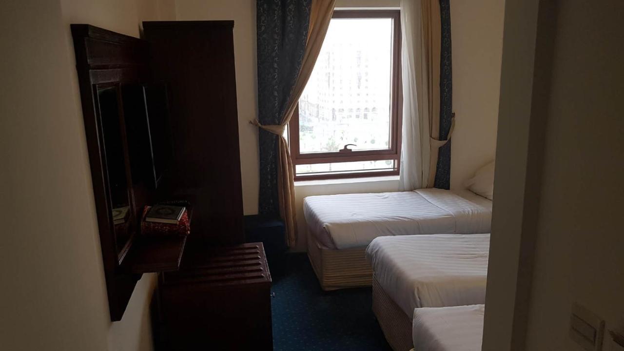 Mawaddah Altaqwa Hotel Медина Экстерьер фото
